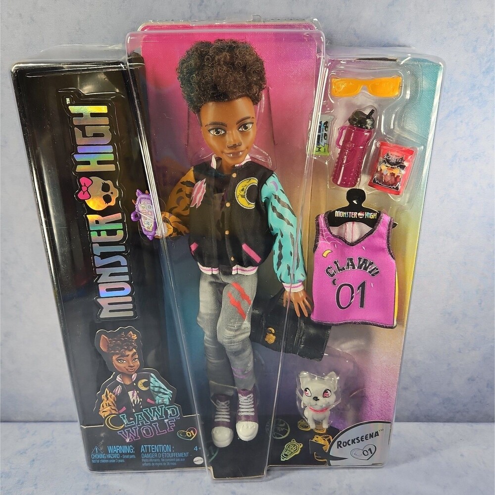 Monster High Doll Clawd Wolf Werewolf with Pet Gargoyle "Bulldog" NEW